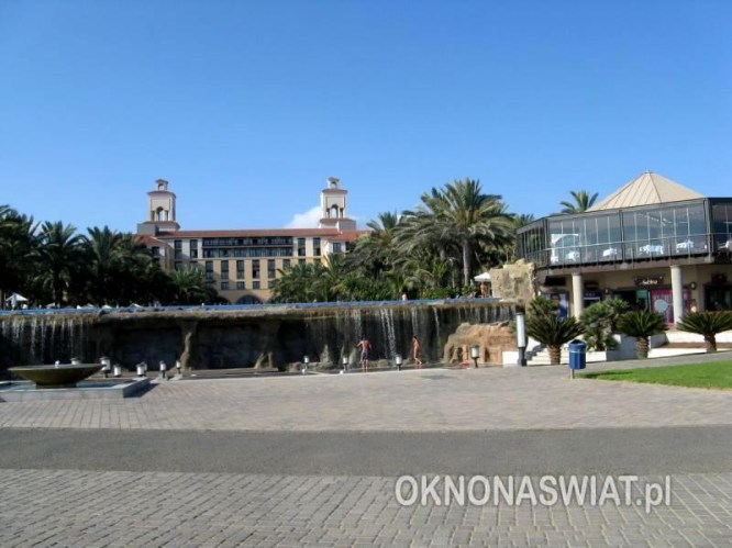 101b9fc88412fba952173ed03ede3c8c30bb0fdf