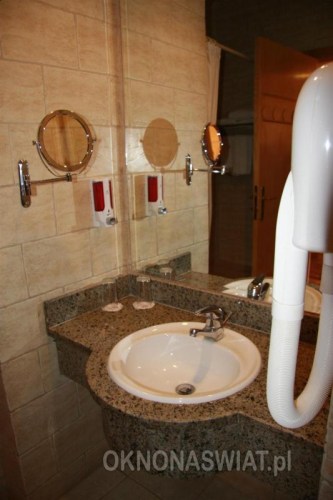 1754b427e01b66f8e5961b1bcbdded9a12fdb2a8