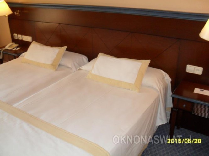 1b5d71fcfa8d2d261e20ce2045bc569ef7961ee7