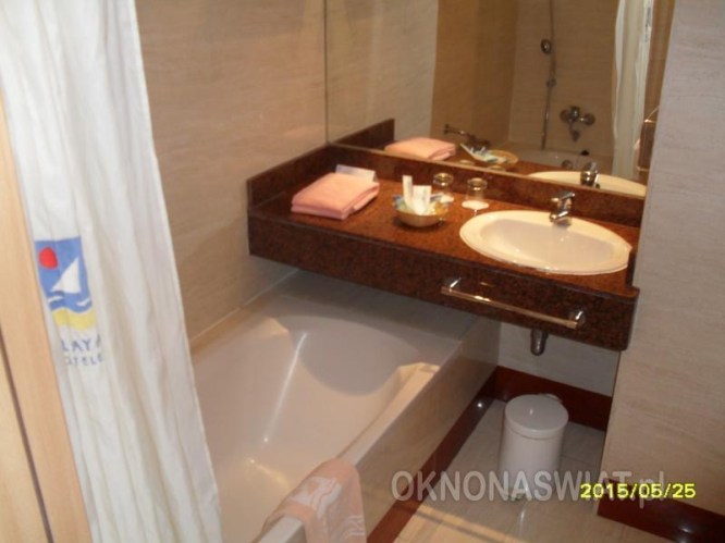 22294c00bc2686a3df6ed8d652d042476593cfe2