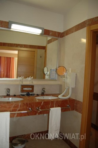 2c3ac40ee90e9c31370b95cee7ba884b0fb6c4e5