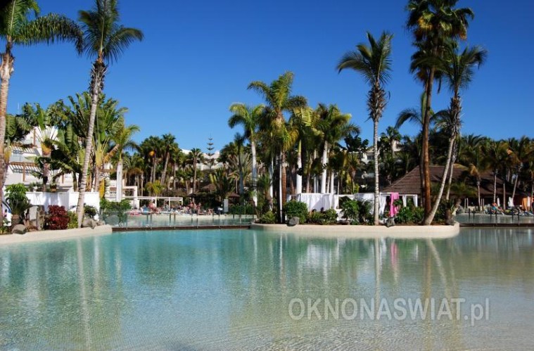 37ecdb443a22172e61605723a00caa2e662efd13