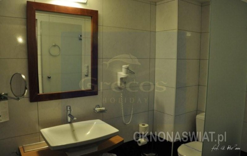 38f3bde8f70177ab20a0dbd7e0e5ffc28f4b7785