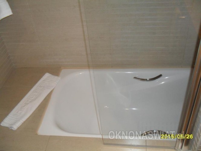 3d756fb9dd069b6801b527deef771ee870563773