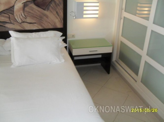 498c78fa2af74f2c24df7c9577e8e26ac59e7c3e