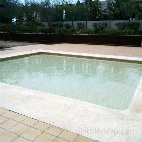 4b7bdc0ef8e8b94f66eb7c450f6db72447eae022-1