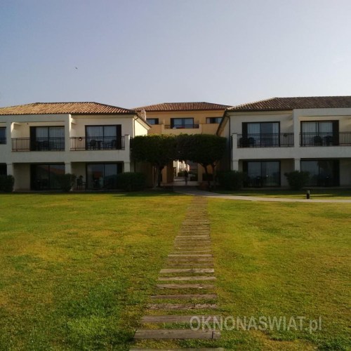 63f9f51529d1592ca930d43c0a7f8faaa3de2c38-1