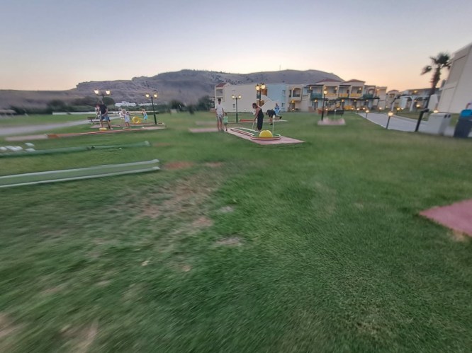 68589988-cf73-4a61-8cd1-4bdc7148a9fc