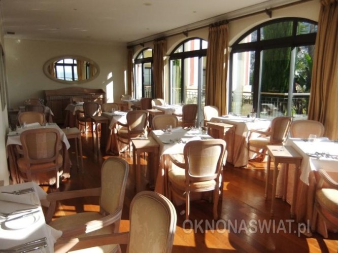 69764538b1fb5e56fdc1679a0acee102b3c74276-1