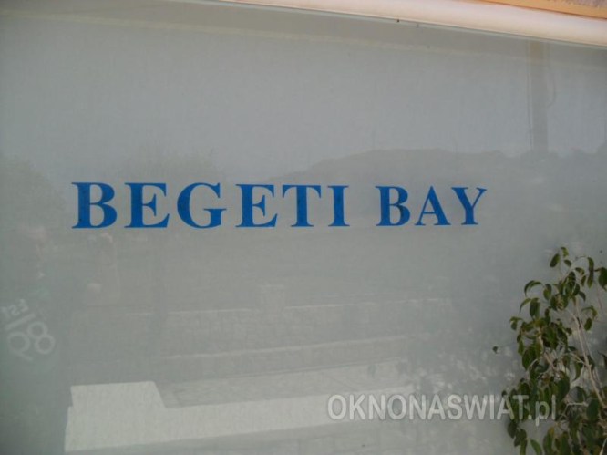 6bf0e922eb7b45052bd23db692584744a15e1613