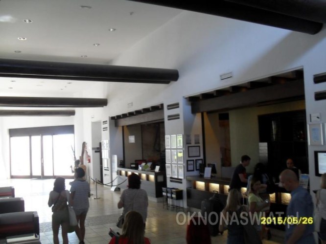 6c8244499807975ec3e9fbbee8dfbd208e9b51e2