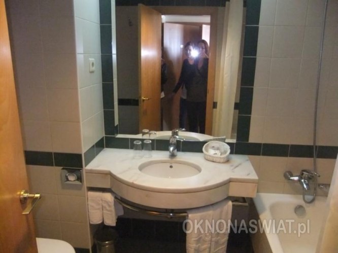 9b67b33cb74183fda91e75c768b009f8d1467057