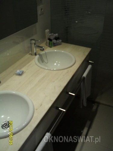 a26f1ac7781fc700ad32f527873ed84a090ab462