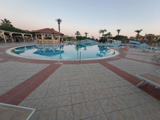 a2d6bf18-20ab-4f14-b238-f2de331c1067