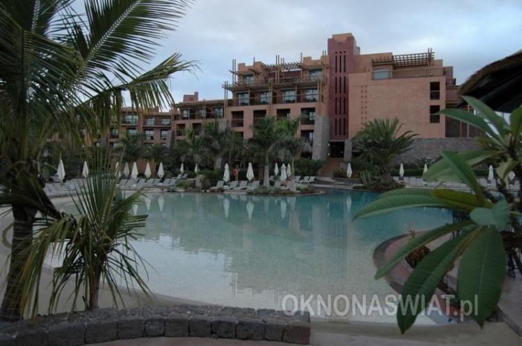 a61327e8130224fdfd35644ab18f8bf73a43a55a