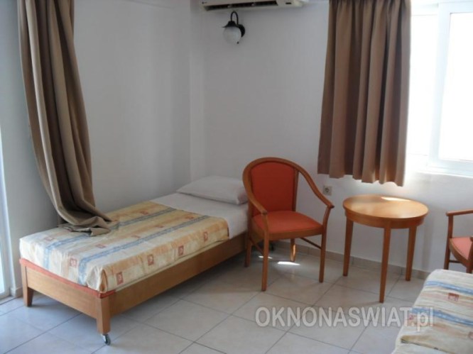 a7054119491424381881bd67d567fa8741cd6768