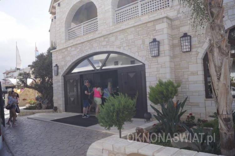 b7486096de72e5bd9ca7105d147fc251726bb95b