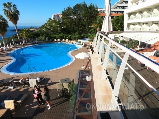 b8176399d64a0afb6f3339f9621cec5d401977ef