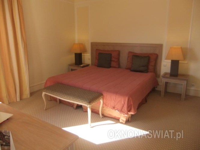 b8f15f4477a1d71ec88354b187d93490298a646d-1