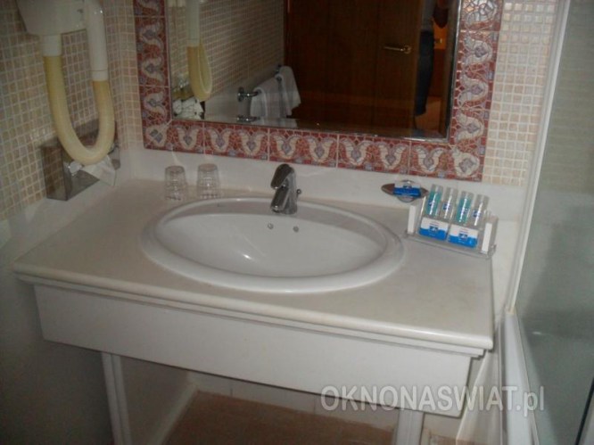 c171a81d6fc20df23f11c112c197b0a6238666b4