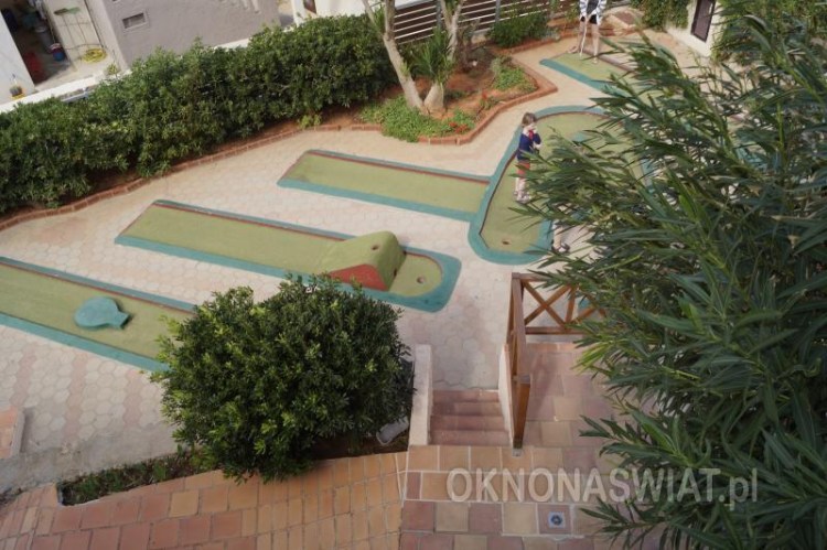 c1bc4d3bd5398fd24968f97b889c235e4897655f