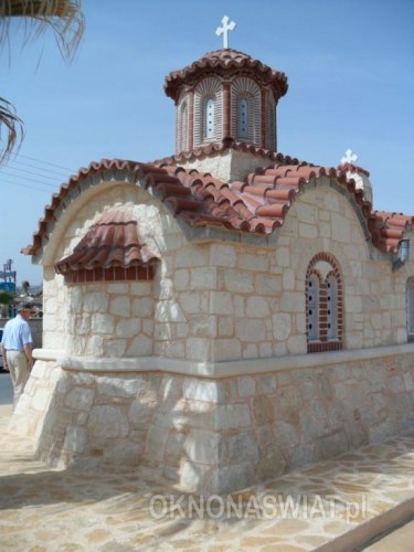 c373bcf67e7acc7c72b52ef1ec1bf884800e954f