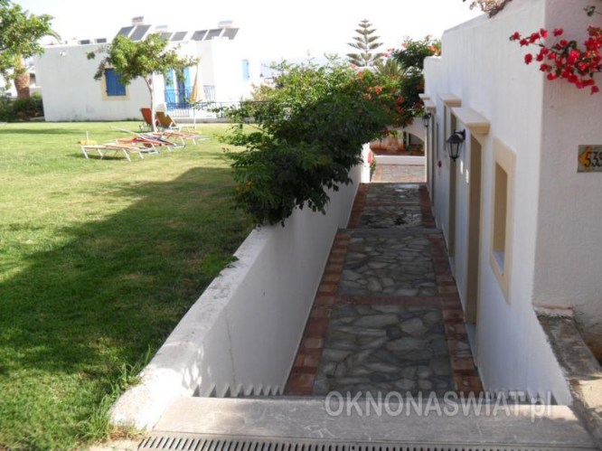 ceee59e406bb8eebdb58adc69823679ca1cd7e80