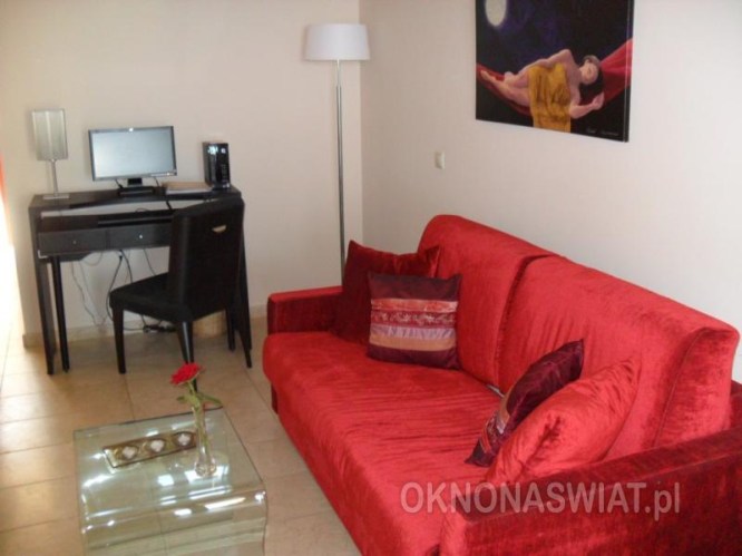 d12984f7e2557c846b7f7a65400626f5c56731ef