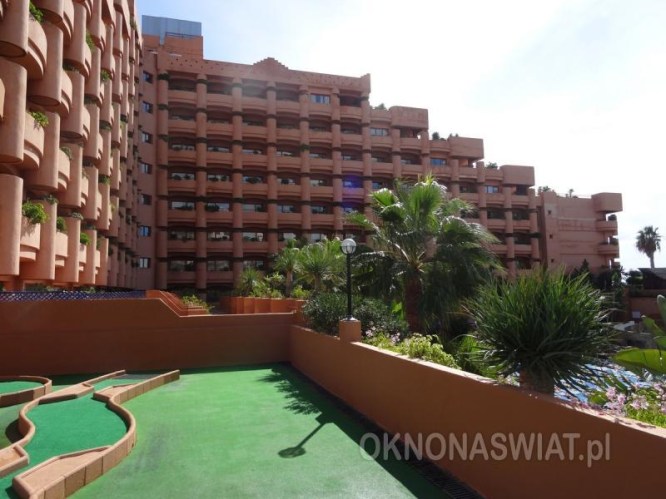 d4964cc3cce9eb77275c947cdf174285f59596c9