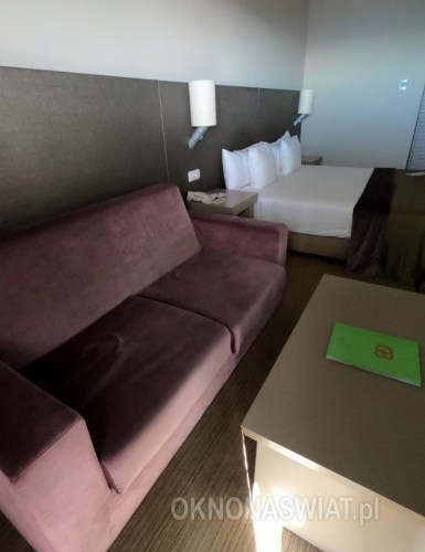 d8dd06a3f051e5e00c2067861a8f06c792d3fe1c