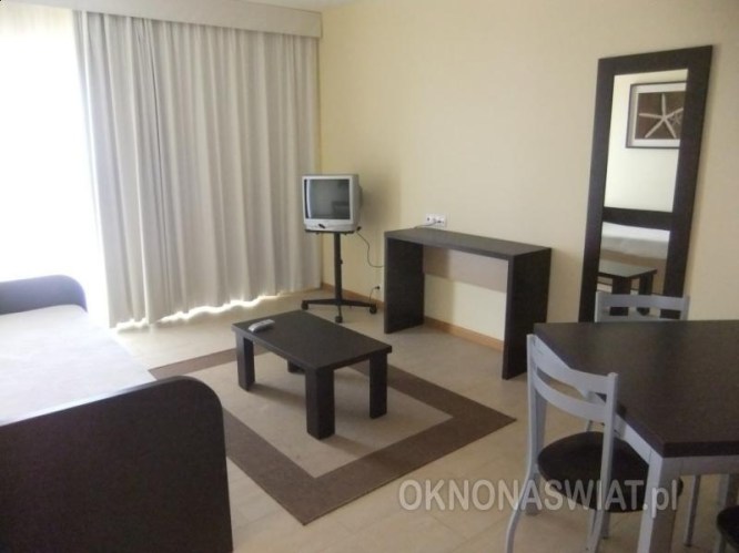 dc2470426a263d1f3c2a34db1af22062e8ffce10