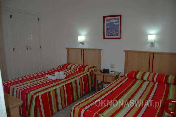 e042c9bb16303496311e9bf1a98460fed34b0f79