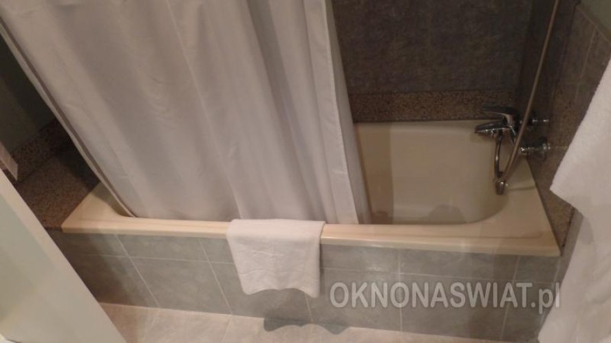 e1c8756d6f94f6a293469ba6bd65a244d92e6c6e