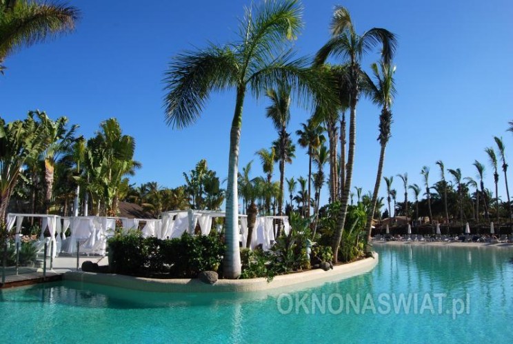 e2bb4f4128bb4ad2a779482d98794ae0b6f8f672