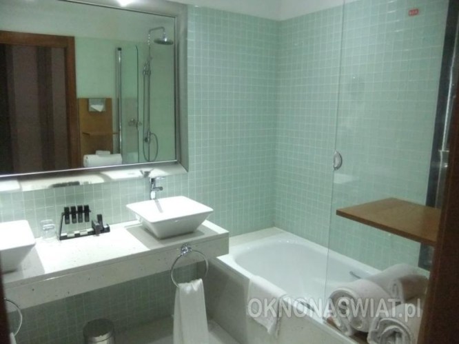 e7ece7c4bbe847bae9b2aebbd1ddb8f2a20fb51d