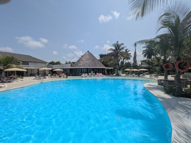 pxl_20251101_121605521.mp