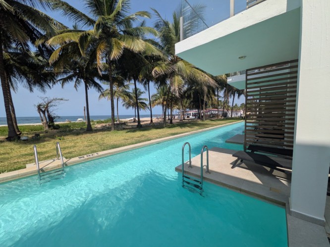 pxl_20251101_143842137