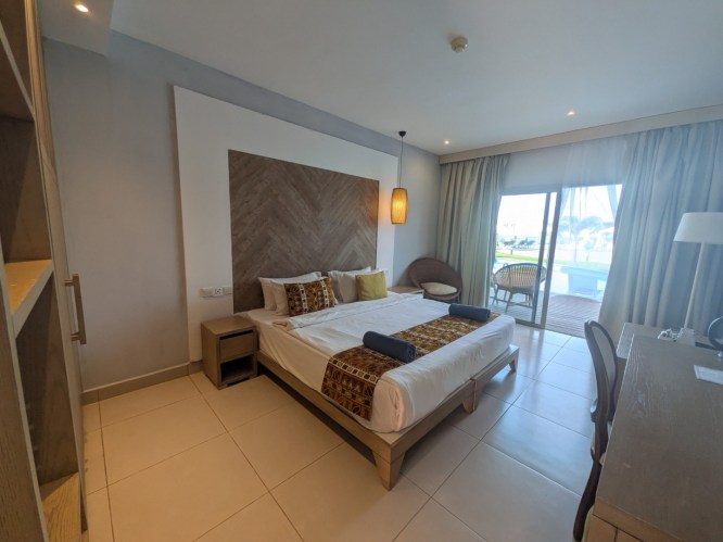 pxl_20251101_152858702