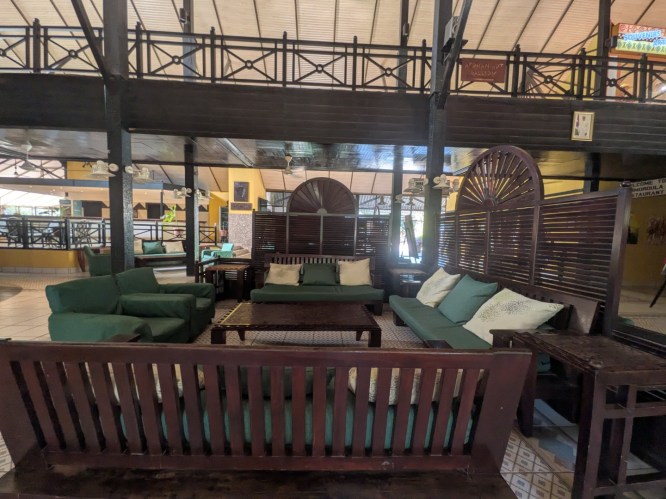 pxl_20251101_163926138