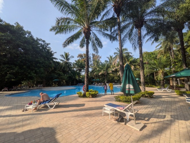 pxl_20251101_164102911