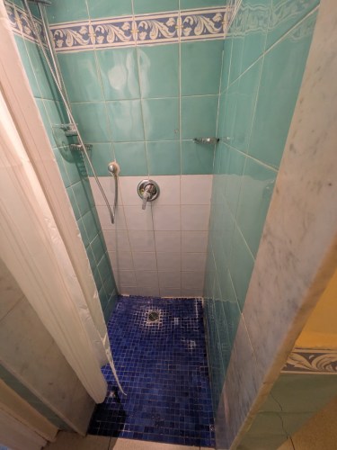 pxl_20251101_165222024