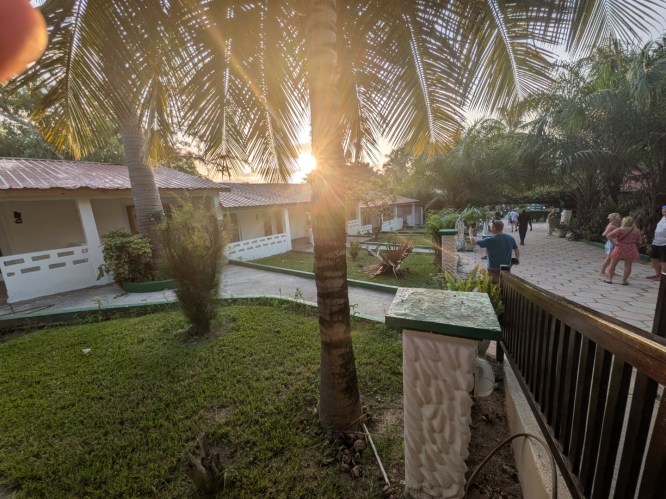 pxl_20251101_180423742