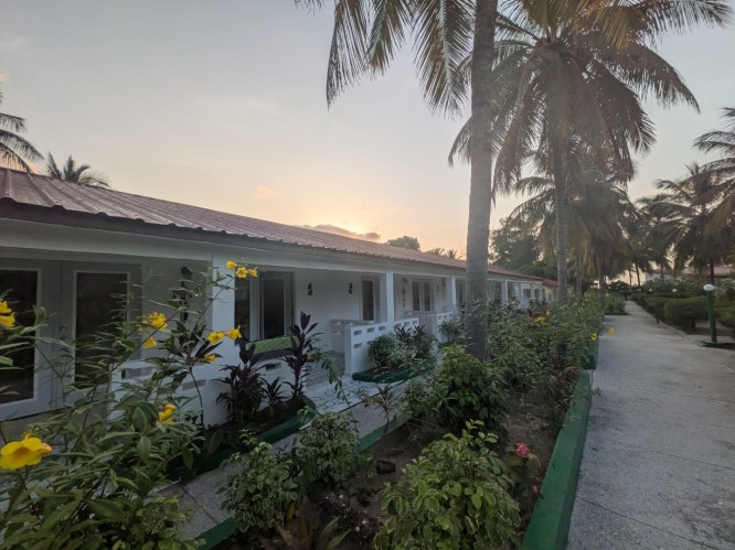 pxl_20251101_180552392