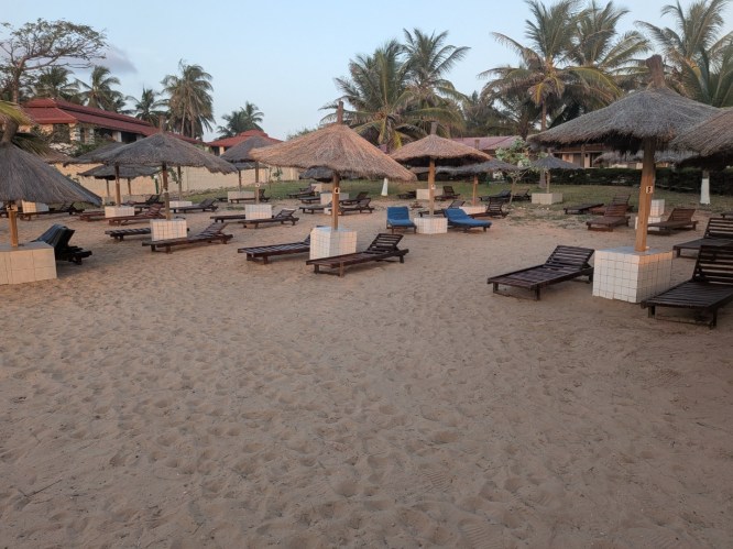 pxl_20251101_181838796